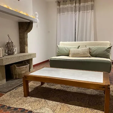 La Petite Maison De Coline بيت للعطل