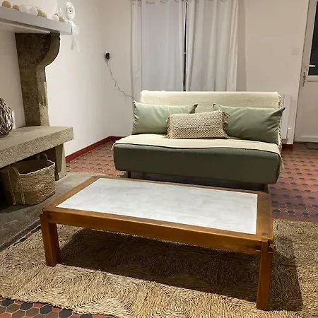 La Petite Maison De Coline بيت للعطل Réville